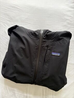 Patagonia Men's Black Waterproof Rain Shell